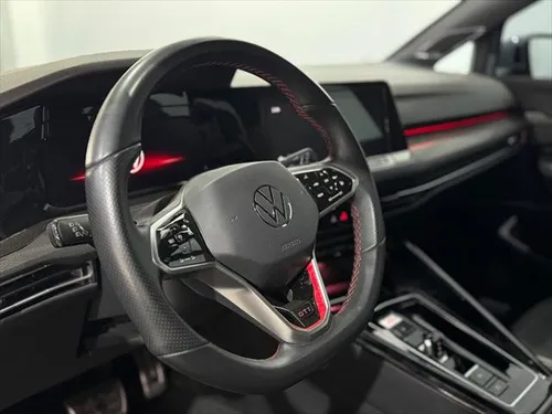 Volkswagen Golf 2024