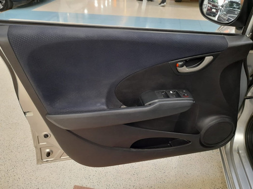 Imagem 13 de 20 de Honda Fit 1.4 Lx 16v 2014