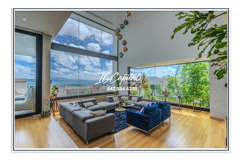 Residencia Con Cascada Y Alberca - Zibatá Qro.