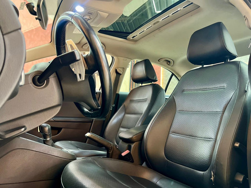 Volkswagen Jetta 2.0 Tsi Highline 4p