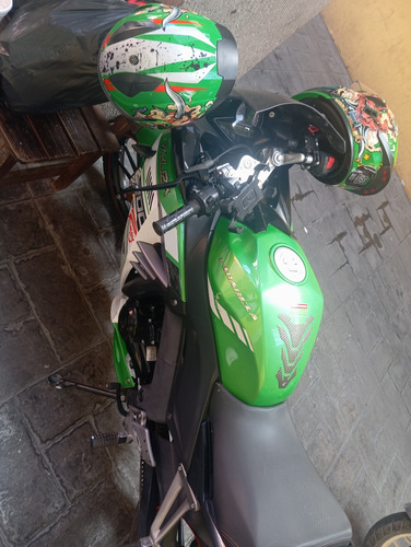 Moto Deportiva Color Verde 200cc