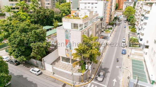 Edificio Totalmente Remodelado, Moderno Y Lista Para Habitar  A La Venta Ubicado En Los Palos Grandes #23-27085 On Caracas - Chacao 