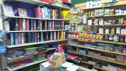 Imagen 6 de 11 de Libreria 5 Colegios Alrededor Vende L & L Group