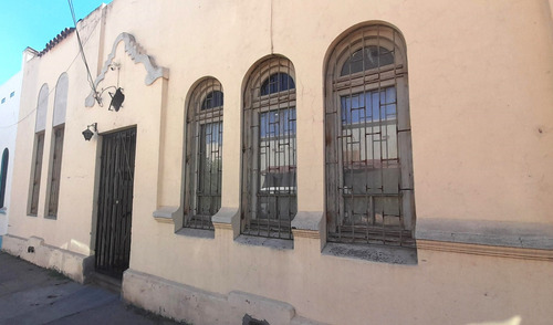 Linda Casa En Barrio Residencial Santiago