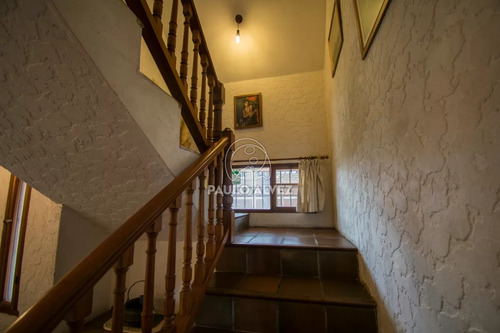 Casa En Alquiler Temporal En Piriapolis, Frente Al Mar. Con 3 Dormitorios, Dos Baños. Parrillero Cubierto. Ideal Para Disfrutar En Familia.