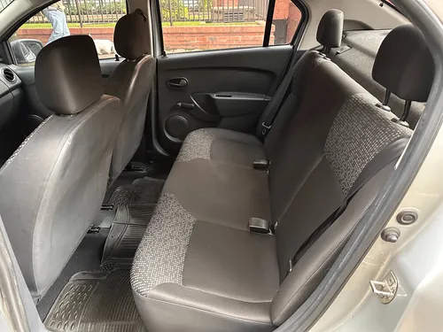 Renault Logan 1.6 Authentique