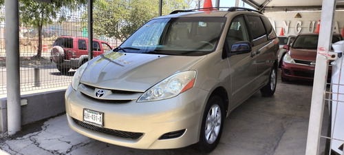 Toyota Sienna Le Aa Ee At