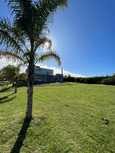 Lote En Barrio Privado Santa Candida
