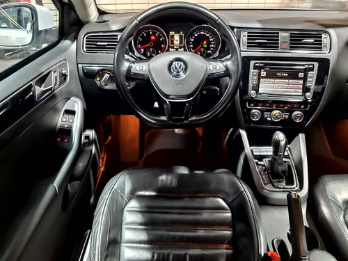 Volkswagen Jetta 2.0 Tsi Highline 211cv Gasolina 4p
