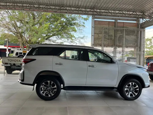Toyota Fortuner 2.8 Diesel Srv 4X4 At