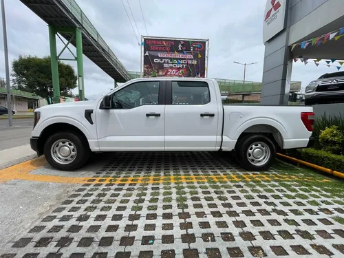 Ford F-150 3.3 XL Doble Cabina V6 4x2 At