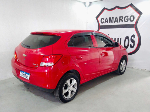 Imagem 3 de 7 de Chevrolet Onix 2014 1.0 Lt 5p
