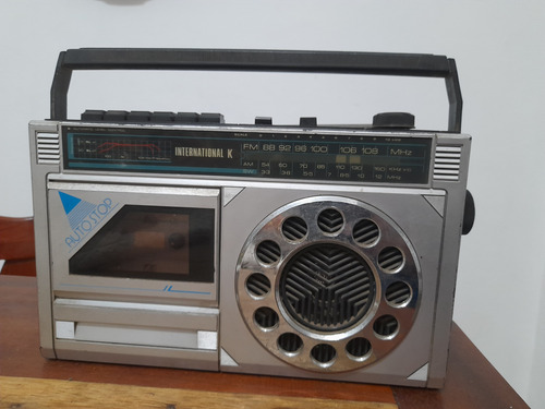 Rádio Internacional Ka133 Rádio Am Fm Funciona Ler Descri Prateado (Usado)