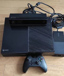 Microsoft Xbox One 500gb + Kinect + 1 Control