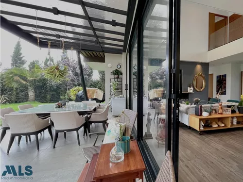 Casa En Venta, Alto De Las Palmas. Bellaterra.(mls#249400)