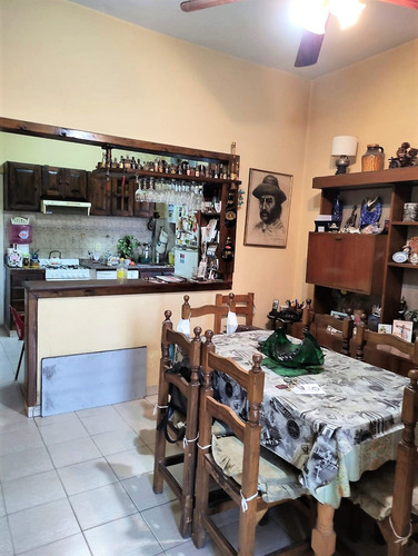 Imagen 19 de 25 de Dos Casas Multifamiliar La Tablada Bolivar Al 4500