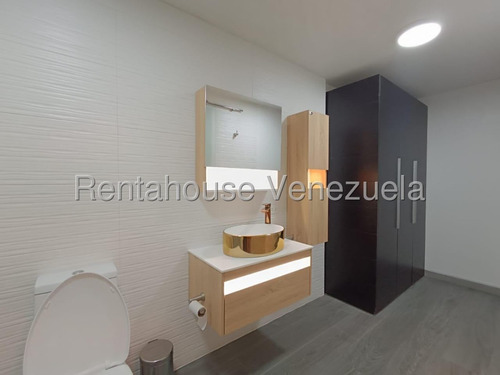 Apartamento En Venta Ubicado En San Isidro Maracay, Fvina 25-13509