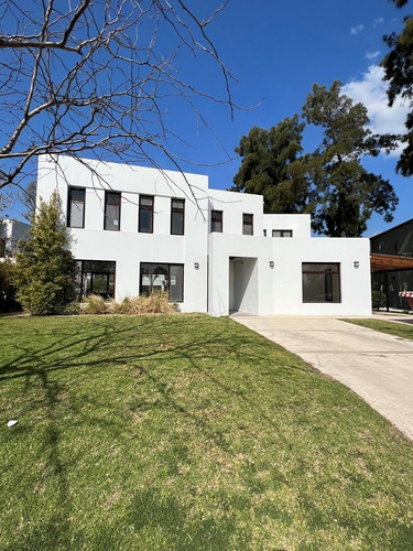 Imagen 2 de 27 de Casa En Alquiler En El Encuentro, General Pacheco, Tigre