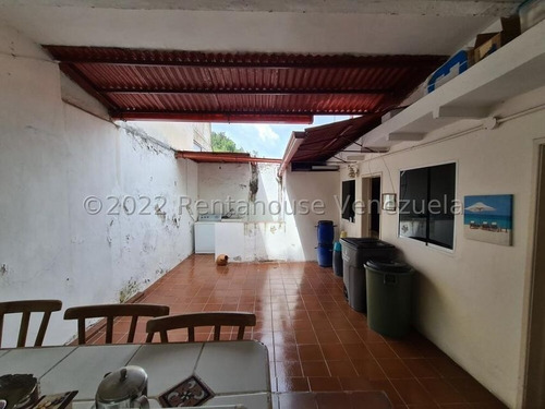 Imagen 21 de 29 de Mls #23-2454 Se Vende Espectacular Casa En Los Palos Grandes.