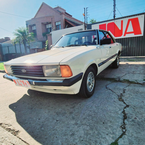 Imagen 8 de 20 de Ford Ford Taunus 2.3 Ghia