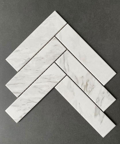Fika Porcelanato Chevron Carrara Matte 26×34