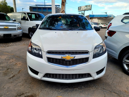 Imagen 2 de 14 de Chevrolet Aveo 2017 1.6 Lt Modelo 2017