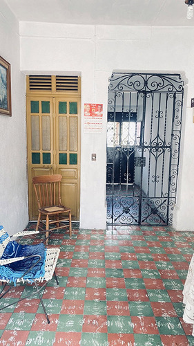 Casa Remodelada Muy Céntrica A Dos Cuadras Del Hospital Civil Muy Amplia