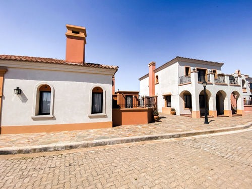 Venta De Departamento En Barrio Mediterraneo, La Providencia