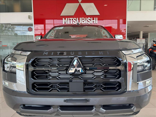 Mitsubishi Triton 2.4 BITURBO DIESEL CD HPE 4X4 AUTOMÁTICO