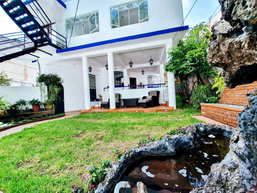 Imagen 3 de 14 de Departamento Amueblado De Dos Niveles En Renta Para 1 (una)