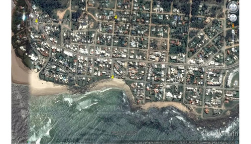 Casa De Cinco Dormitorios En Alquiler - En La Barra Punta Del Este