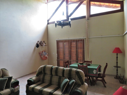 Imagem 6 de 14 de Sítio 6 Alqueres Salesópolis Casa Chalé Mata Nativa