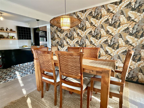 Casa En Venta De 4 Dorm. En Las Condes
