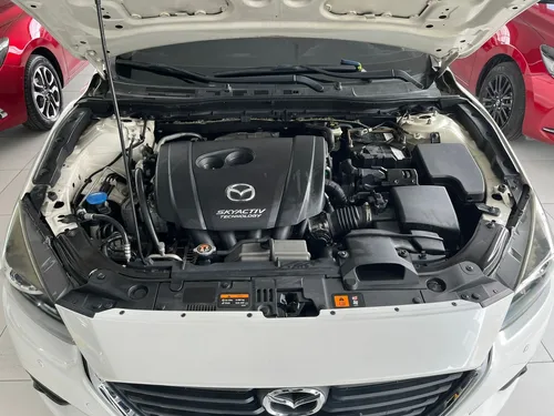 Mazda 3 2.0 Touring MT
