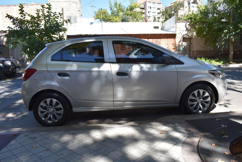 Chevrolet Onix 1.4 8v Lt Mt (98cv) 2017 - N-u-e-v-o