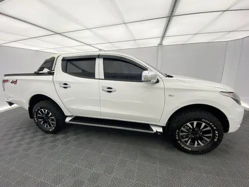 Mitsubishi L200 2.5l