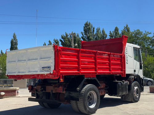 Iveco Tector 170 22 2004 Camión Volcador Rentaltrucks Vial