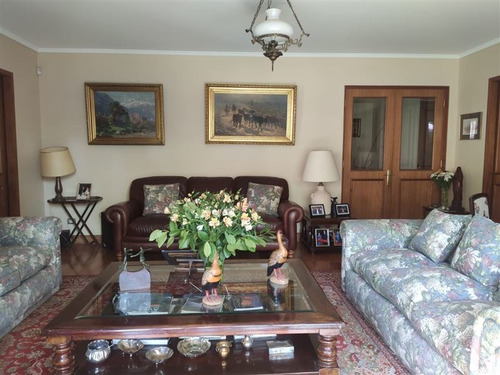 Imagen 4 de 18 de Casa En Venta De 4 Dorm. Los Trapenses Lo Barnechea