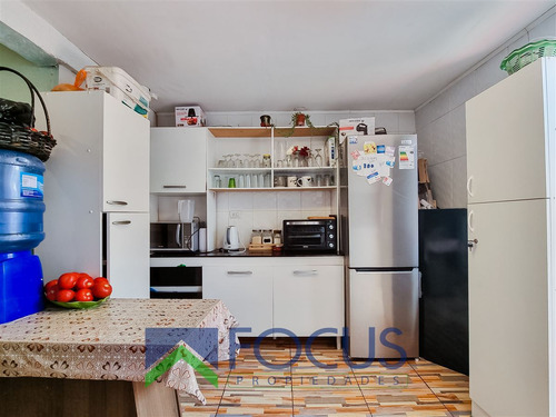 Casa En Venta De 2 Dorm. En Padre Hurtado