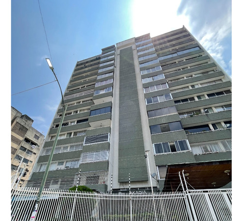 Venta/alquiler/apartamento/san Bernardino/150m2/3h+1s/3b/1pe