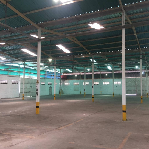 Imagen 4 de 14 de Galpon En Alquiler Zona Industrial Castillito