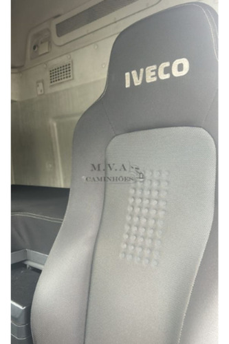 Iveco Stralis 440 6x2 T Ano 2020/2021.