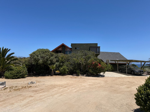 Casa En Primera Linea Con Increíble Vista Al Mar 10.000mts2