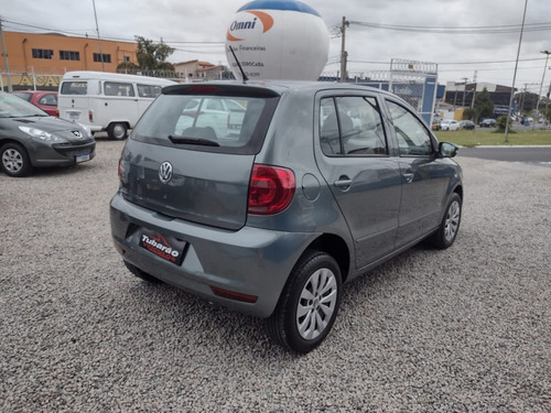 Imagem 3 de 8 de Volkswagen Fox