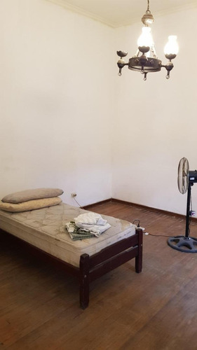 Imagen 7 de 15 de Casa De 4 Ambientes, Con Amplio Patio Y Terraza