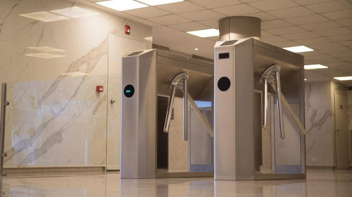 Imagen 13 de 30 de Oficina 135 M2 En Alquiler Opcion 200 M2. Acceso Oeste Km17