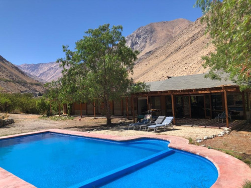 Preciosa Casa En Venta En Cochiguaz , Valle De Elqui , Chile
