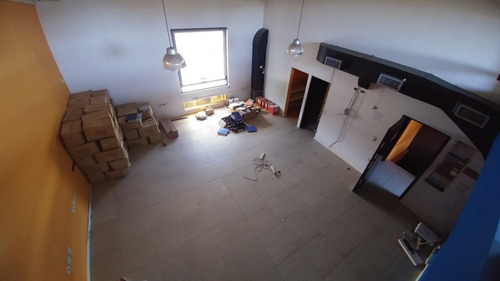 Imagen 1 de 20 de Oficina En Venta. Muy Buen Estado. Escucha Oferta!!!