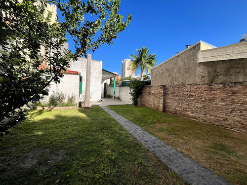 Casa En Venta En El Centro De La Ciudad De 3 Dormitorios