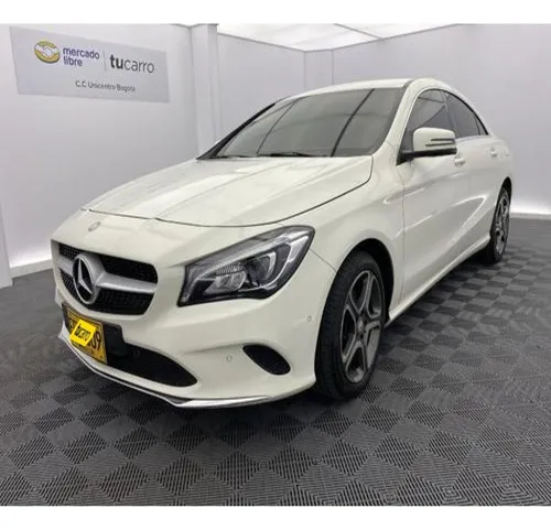 Mercedes-Benz Clase CLA 180 2017 1.6 Essential